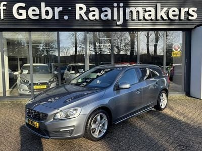 Grijs Occasion 2016 Volvo V60 Stationwagen | € 6.900 (Goede deal)