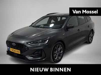 Grijs Occasion 2023 Ford Focus ST-Line Stationwagen | € 21.990 (Iets duurder)