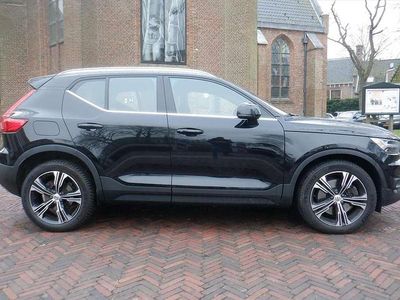 Zwart (metallic) Occasion 2021 Volvo XC40 Inscription SUV | € 27.990 (Eerlijke prijs)