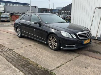 Zwart Gebruikt 2013 Mercedes E300 Sedan | € 4.150