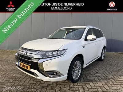 Wit Occasion 2021 Mitsubishi Outlander Intense SUV | € 23.950 (Eerlijke prijs)