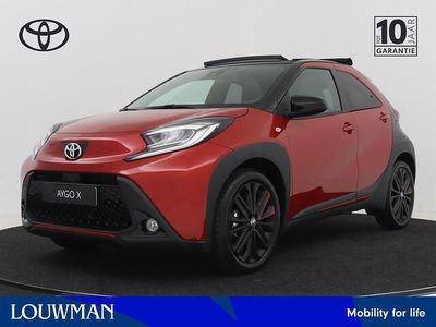 Rood Nieuw 2025 Toyota Aygo X Premium SUV | € 26.690