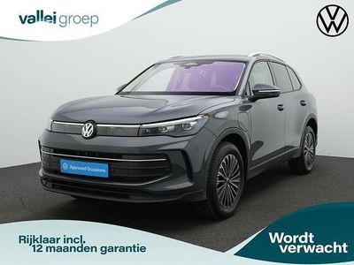 Grijs (metallic) Nieuw 2025 VW Tiguan Life SUV | € 47.400 (Super prijs)