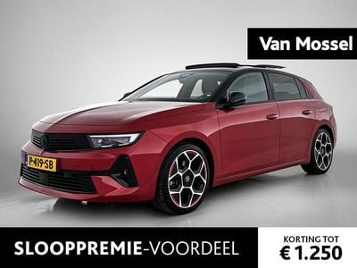 Rood Gebruikt 2022 Opel Astra Edition Hatchback | € 23.900 (Eerlijke prijs)