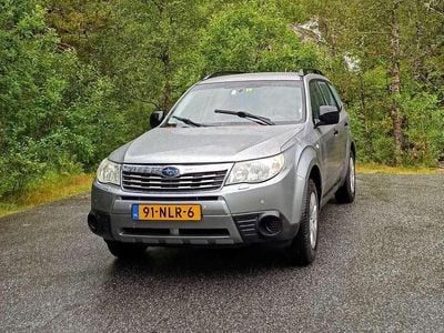 Grijs Gebruikt 2010 Subaru Forester SUV | € 5.450 (Eerlijke prijs)