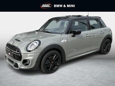 Grijs Occasion 2020 Mini John Cooper Works Hatchback | € 26.950 (Eerlijke prijs)