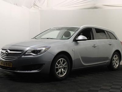Grijs (metallic) Occasion 2014 Opel Insignia Edition Stationwagen | € 5.999 (Goede deal)