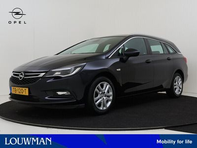 tweedehands Opel Astra Sports Tourer 1.4 150pk Online Edition | Navigatie | Parkeersensoren | Climate Control | Bluetooth |