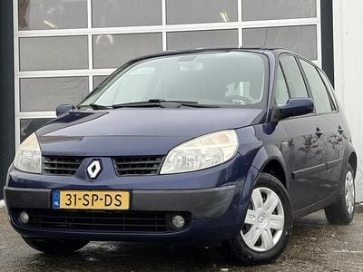 Blauw Gebruikt 2006 Renault Scénic II Expression MPV | € 1.950 (Eerlijke prijs)