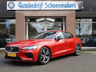 Oranje Gebruikt 2019 Volvo S60 R-Design Sedan | € 28.985 (Eerlijke prijs)
