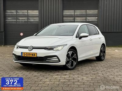 Wit Gebruikt 2022 VW Golf VIII Hatchback | € 22.950 (Eerlijke prijs)