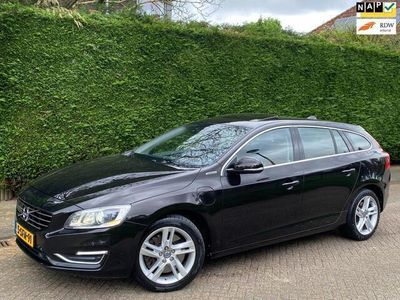 tweedehands Volvo V60 2.4 D6 AWD SCHUIFDAK/LEER/XENON/RADAR/CAMERA/MARGE