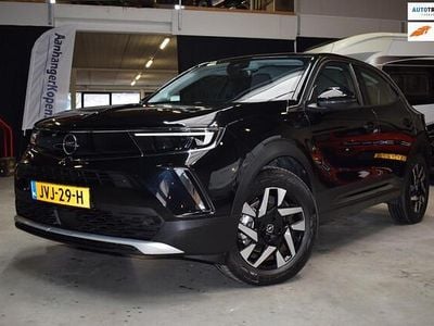 Zwart (metallic) Occasion 2025 Opel Mokka-e Elegance SUV | € 24.445 (Goede deal)