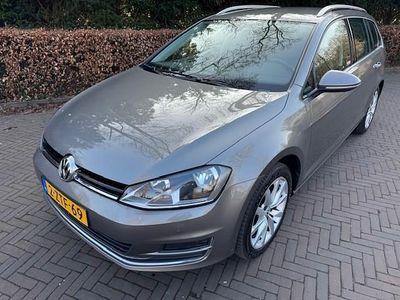 Grijs Occasion 2015 VW Golf VII Highline Stationwagen | € 9.999 (Eerlijke prijs)