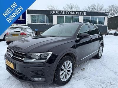 Zwart Gebruikt 2020 VW Tiguan Comfortline SUV | € 24.899 (Super prijs)