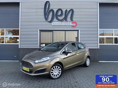 Bruin Occasion 2015 Ford Fiesta Ambiente Hatchback | € 4.950 (Eerlijke prijs)