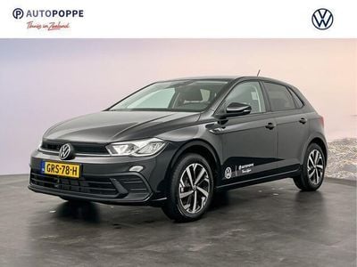 Zwart Gebruikt 2024 VW Polo Life Hatchback | € 25.950 (Eerlijke prijs)