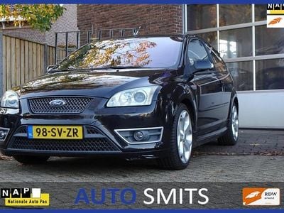Zwart Gebruikt 2006 Ford Focus ST Hatchback | € 7.950 (Eerlijke prijs)