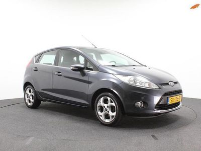 Grijs Occasion 2010 Ford Fiesta Ghia Hatchback | € 4.650 (Eerlijke prijs)