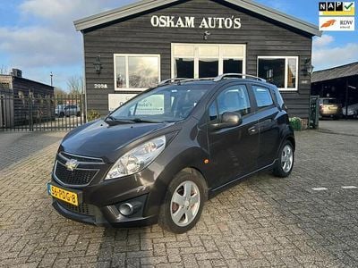 Bruin (metallic) Gebruikt 2011 Chevrolet Spark LT Hatchback | € 3.950 (Eerlijke prijs)