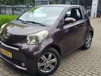 Toyota iQ