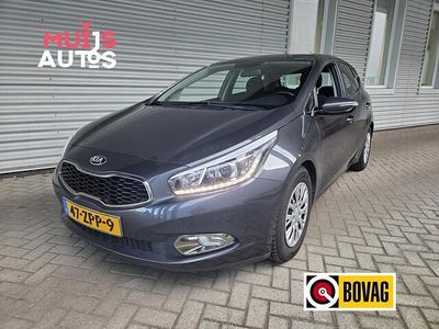 Grijs (metallic) Occasion 2013 Kia Ceed Comfort Hatchback | € 6.495 (Eerlijke prijs)
