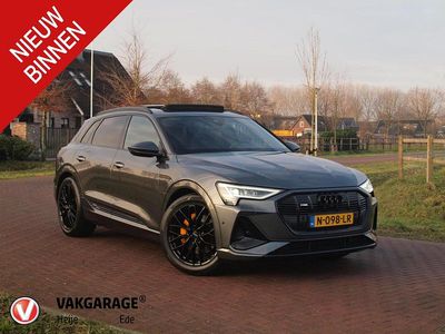 Grijs Occasion 2021 Audi e-tron Basis SUV | € 36.490 (Duur)