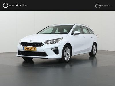 Wit Gebruikt 2019 Kia Ceed Hatchback | € 14.935 (Eerlijke prijs)
