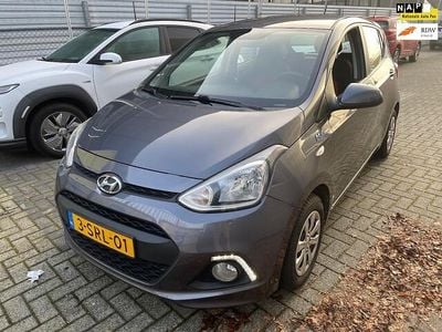 Grijs Gebruikt 2013 Hyundai i10 Comfort Hatchback | € 2.900 (Eerlijke prijs)