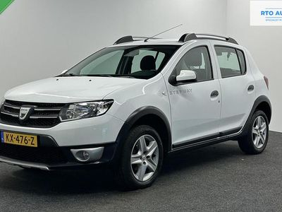 Occasion Dacia Sandero Lauréate 90 PK (66 kW) 2016 Wit Hatchback