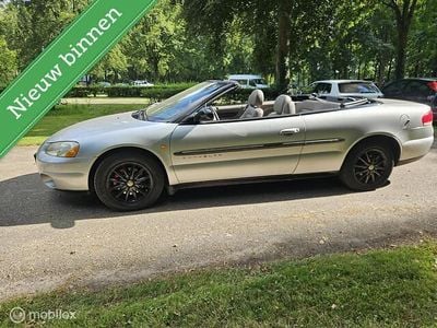 Grijs Gebruikt 2001 Chrysler Sebring Cabriolet Limited Cabriolet | € 1.450