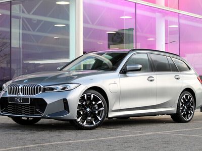 BMW 330e