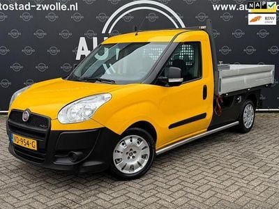Occasion Fiat Doblò 105 PK (77 kW) 2013 Geel (metallic) MPV