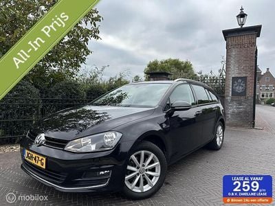 Zwart Occasion 2015 VW Golf VII Highline Stationwagen | € 12.499 (Eerlijke prijs)