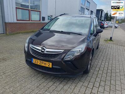 tweedehands Opel Zafira Tourer 1.4 Design Edition