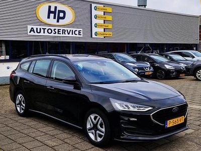 Zwart Occasion 2022 Ford Focus Stationwagen | € 16.500 (Goede deal)