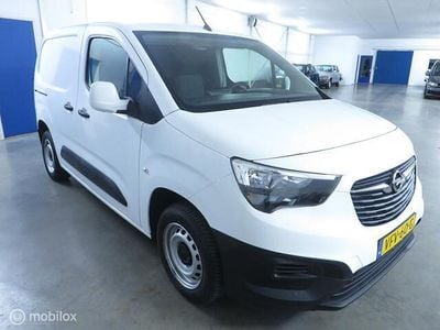 Wit Gebruikt 2020 Opel Combo Edition MPV | € 7.950 (Eerlijke prijs)