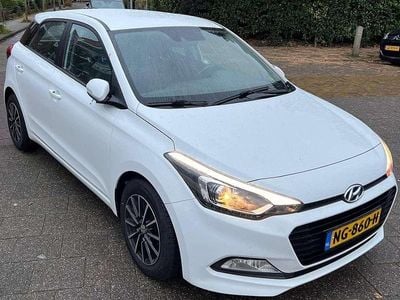 Wit Gebruikt 2017 Hyundai i20 Comfort Hatchback | € 6.500 (Goede deal)