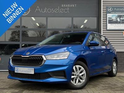 Occasion Skoda Fabia Ambition 65 PK (47 kW) 2022 Blauw Hatchback