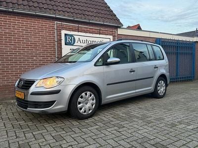 Grijs Gebruikt 2010 VW Touran Trendline MPV | € 2.950 (Goede deal)