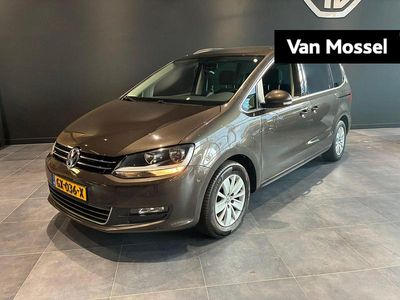 Bruin Occasion 2014 VW Sharan Highline MPV | € 17.995 (Eerlijke prijs)