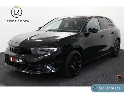 Zwart Gebruikt 2023 Opel Astra Hatchback | € 22.950 (Goede deal)
