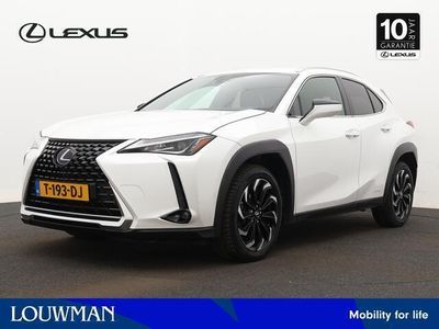 tweedehands Lexus UX 250h AWD Sport Edition | Navigatie | Stoelverwarming | Leder | Elektrische Achterklep |