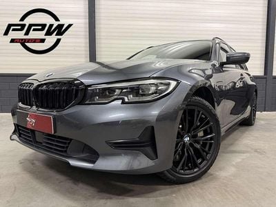 BMW 330e