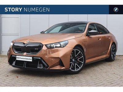 Liquid copper (oranje metallic) Gebruikt 2025 BMW M5 Comfort Edition Sedan | € 144.950 (Duur)