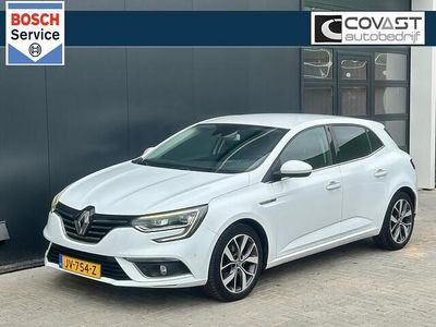 Wit Gebruikt 2016 Renault Mégane IV Bose Edition Hatchback | € 6.950 (Eerlijke prijs)