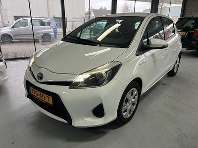 Wit Occasion 2013 Toyota Yaris Sedan | € 8.495 (Eerlijke prijs)