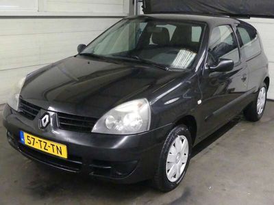 tweedehands Renault Clio 1.2 Campus Accès - Weinig KM NAP - APK 2025