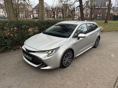 Zilver Occasion 2021 Toyota Corolla Stationwagen | € 23.950 (Goede deal)