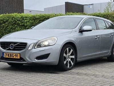 Grijs Gebruikt 2013 Volvo V60 Summum Stationwagen | € 5.199 (Eerlijke prijs)